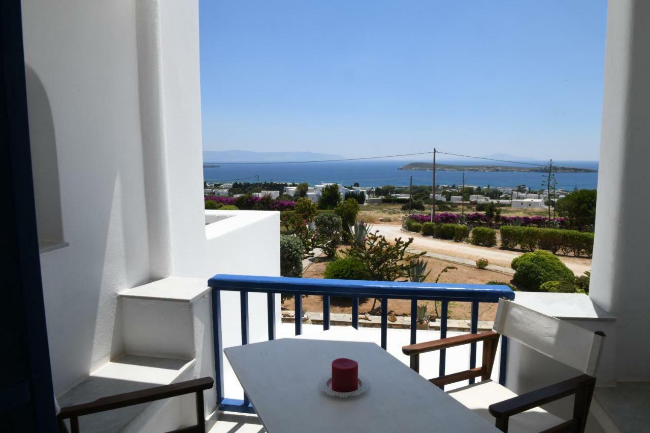 Dryades Family Hotel Drios Buitenkant foto