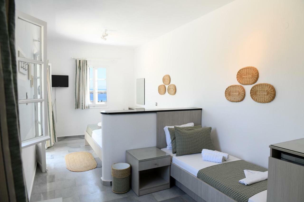 Dryades Family Hotel Drios Buitenkant foto