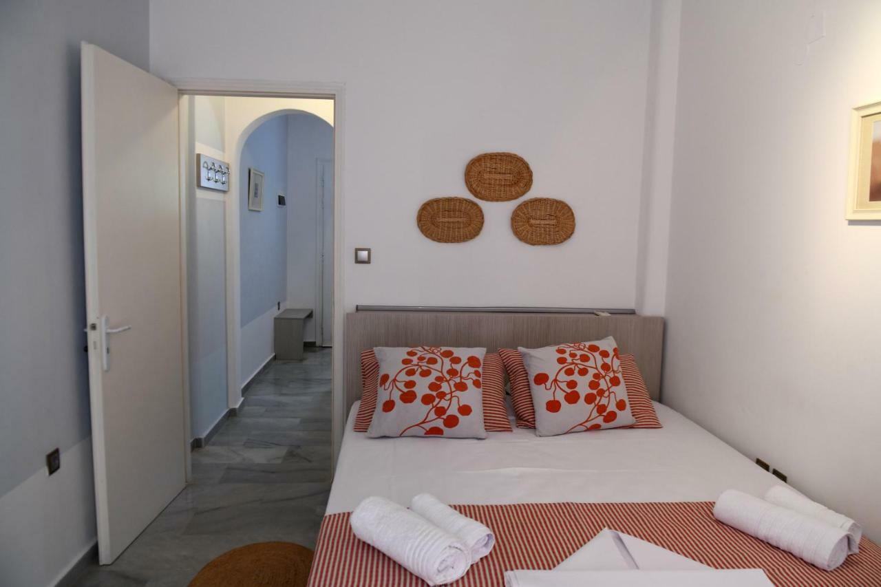 Dryades Family Hotel Drios Buitenkant foto
