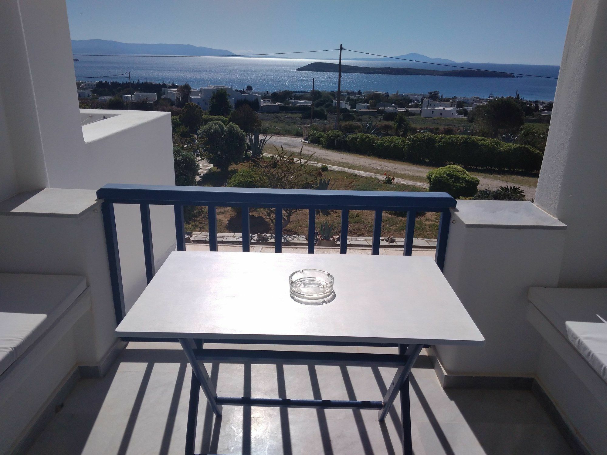Dryades Family Hotel Drios Buitenkant foto