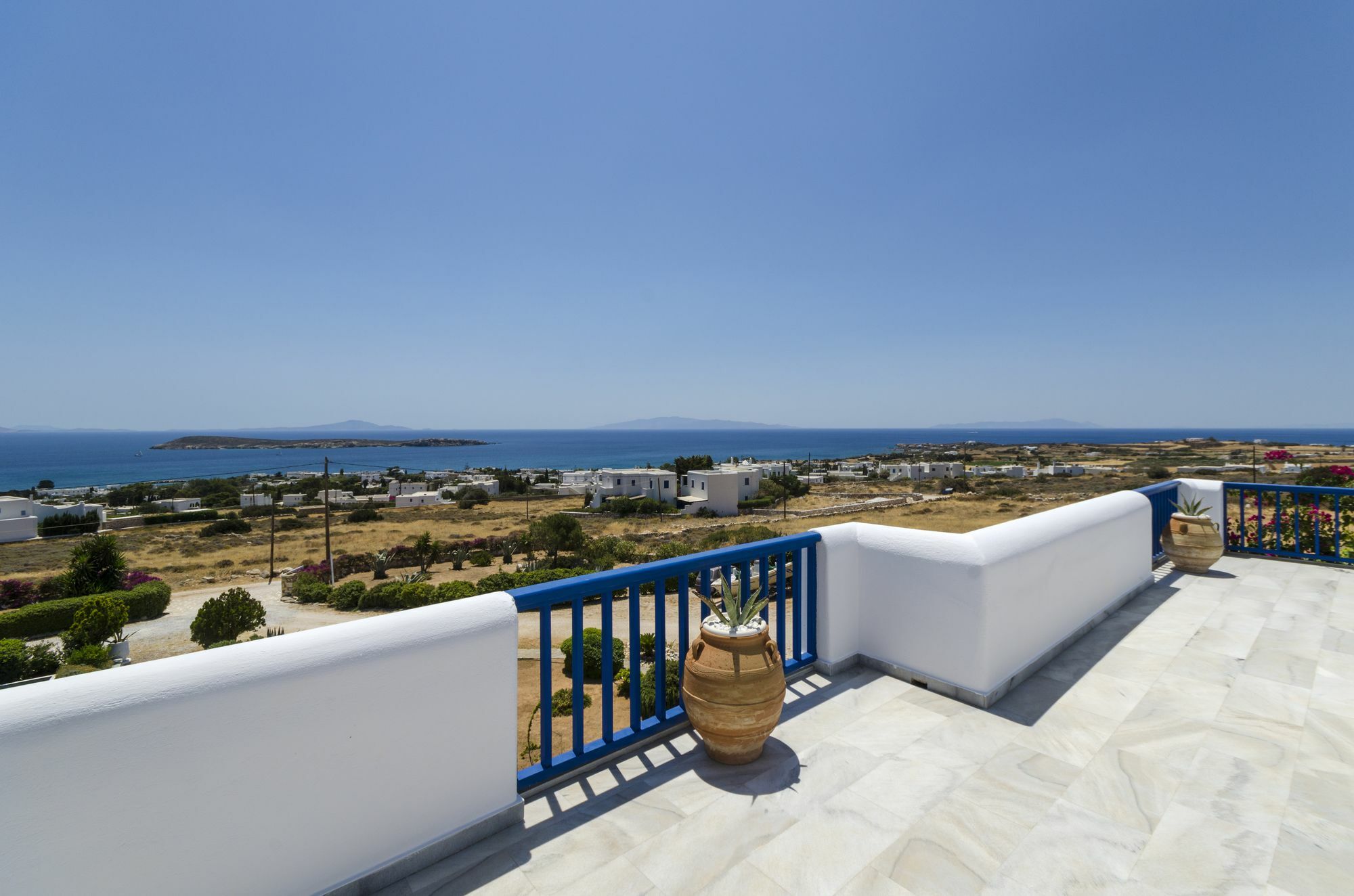 Dryades Family Hotel Drios Buitenkant foto
